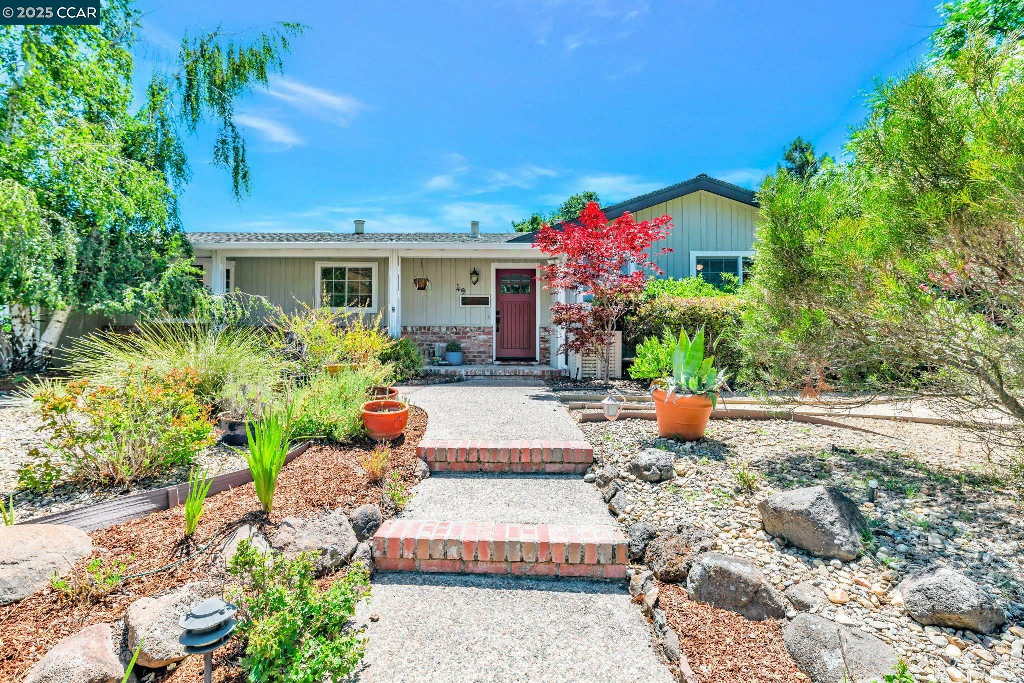 Property Photo: 49 Terra Bella Dr CA 94596