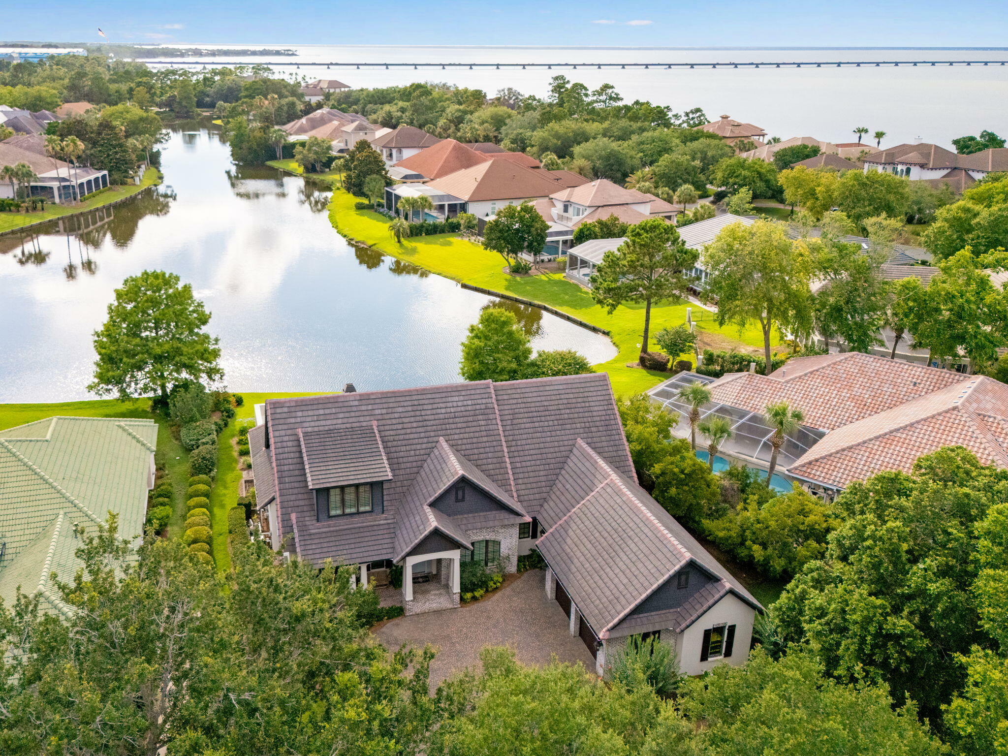 Property Photo: 485 Captains Circle FL 32541