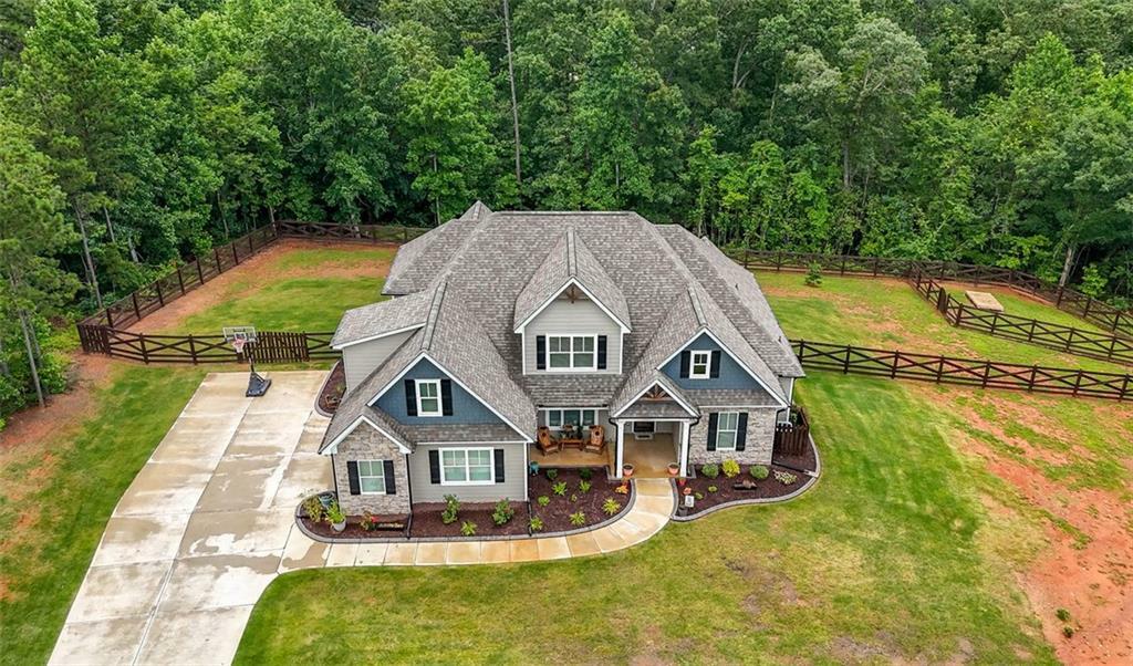 Property Photo: 7532 Milford Place GA 30135