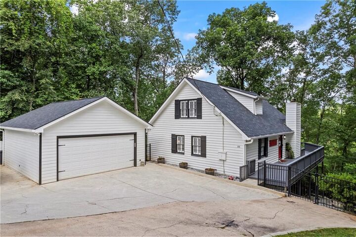 Property Photo: 88 Toto Creek Drive W GA 30534