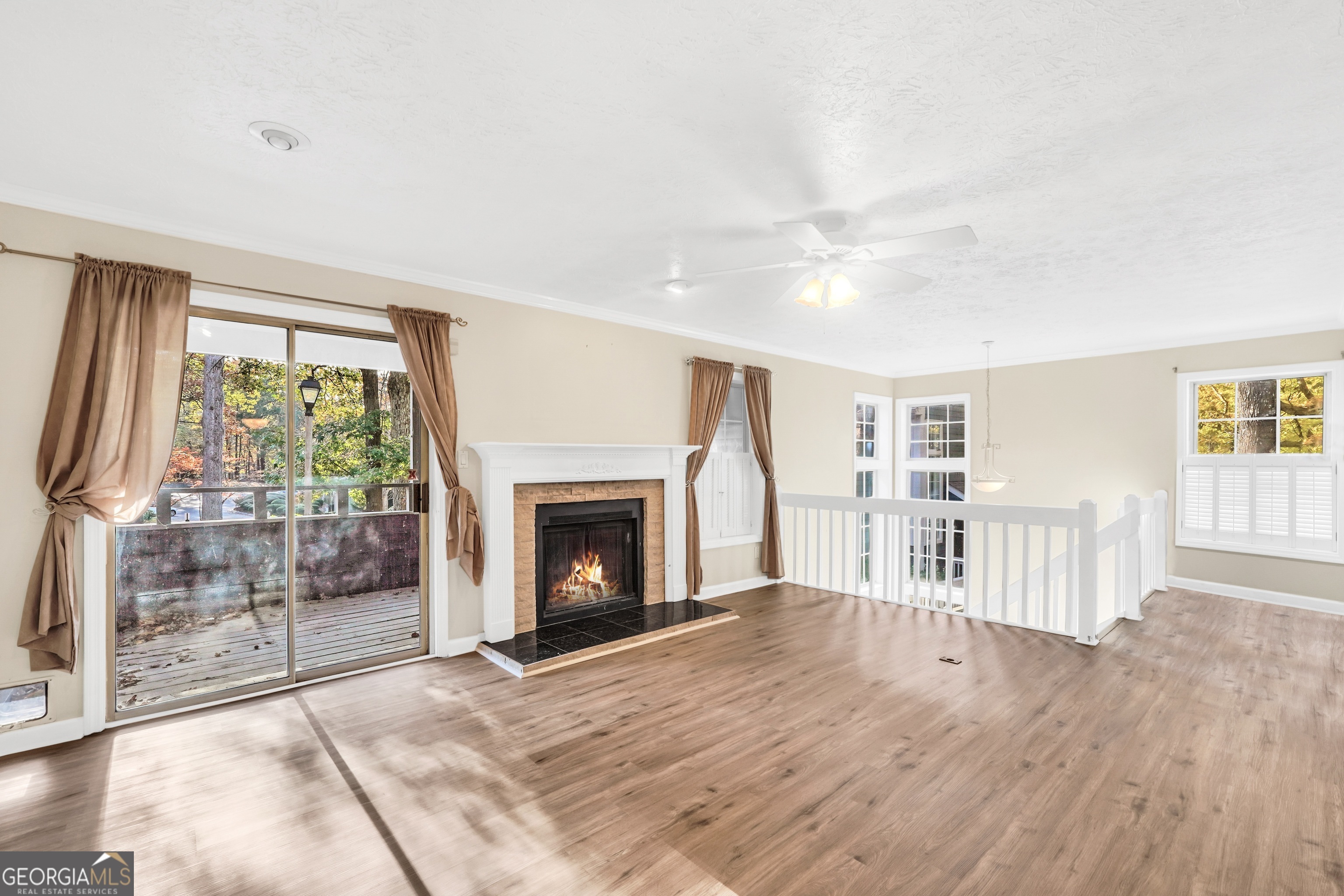 Property Photo:  1482 N Crossing Circle NE  GA 30329 