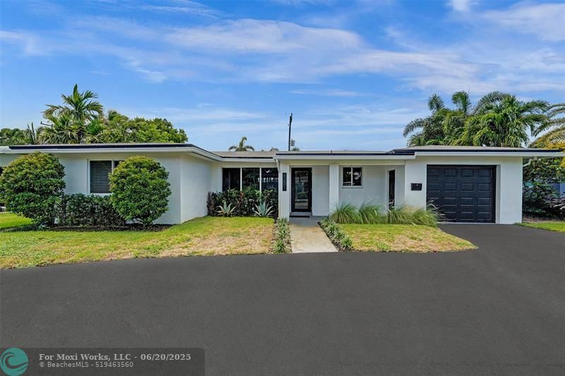 Property Photo: 4231 NE 20th Ave FL 33308