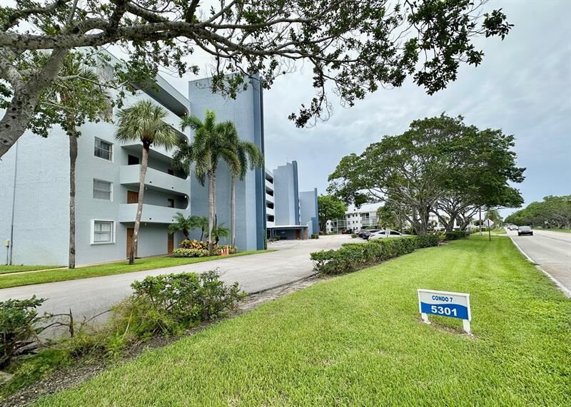 Property Photo:  5301 NW 2nd Avenue 408  FL 33487 