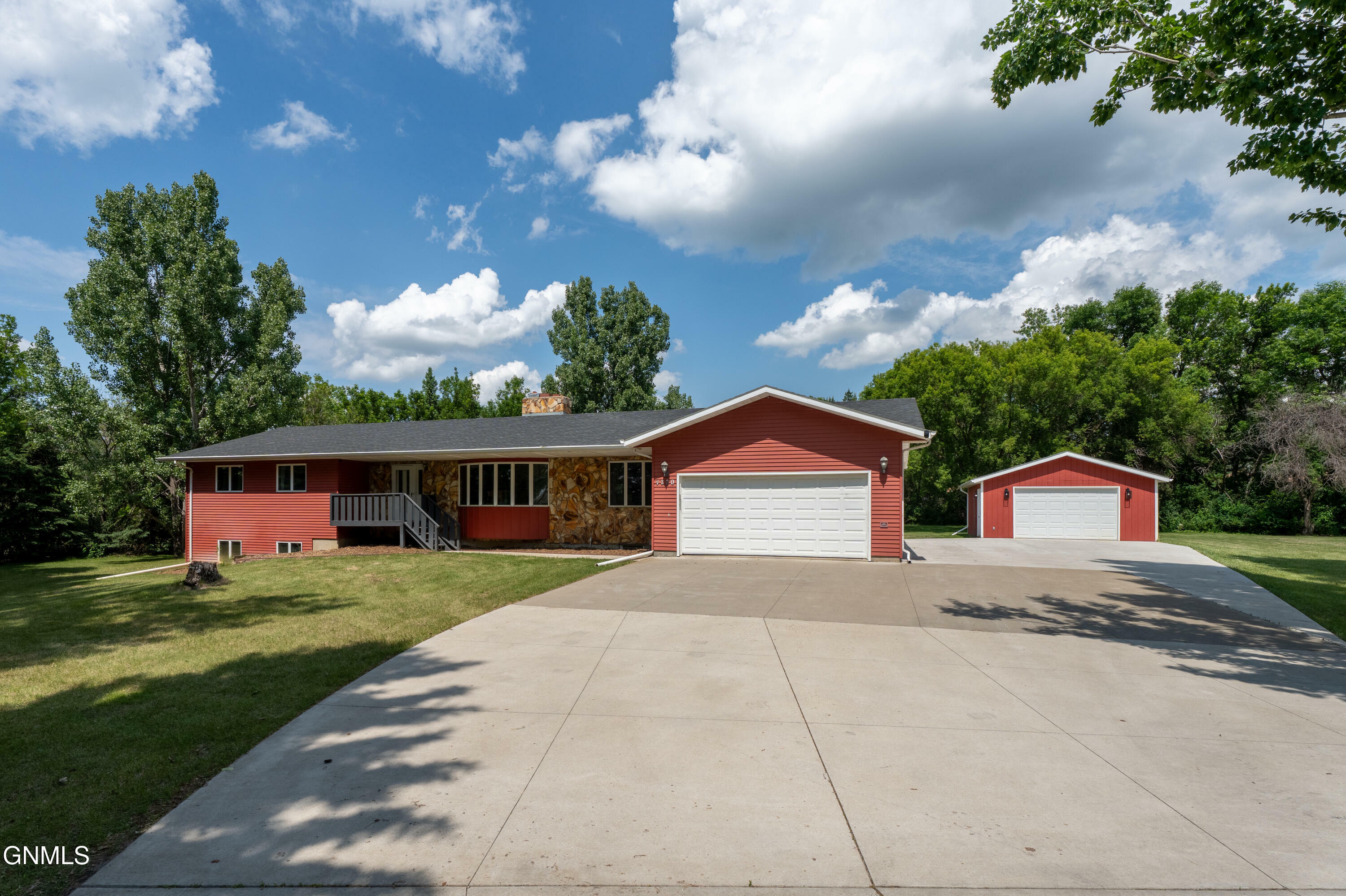 Property Photo: 4220 Roundup Road E ND 58503
