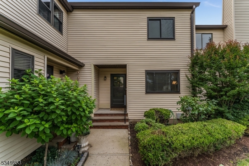 Property Photo: 13 Cedar Ct NJ 08822