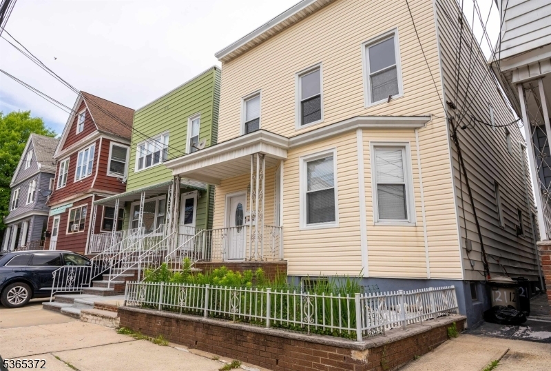 Property Photo: 121 W 14th St NJ 07002