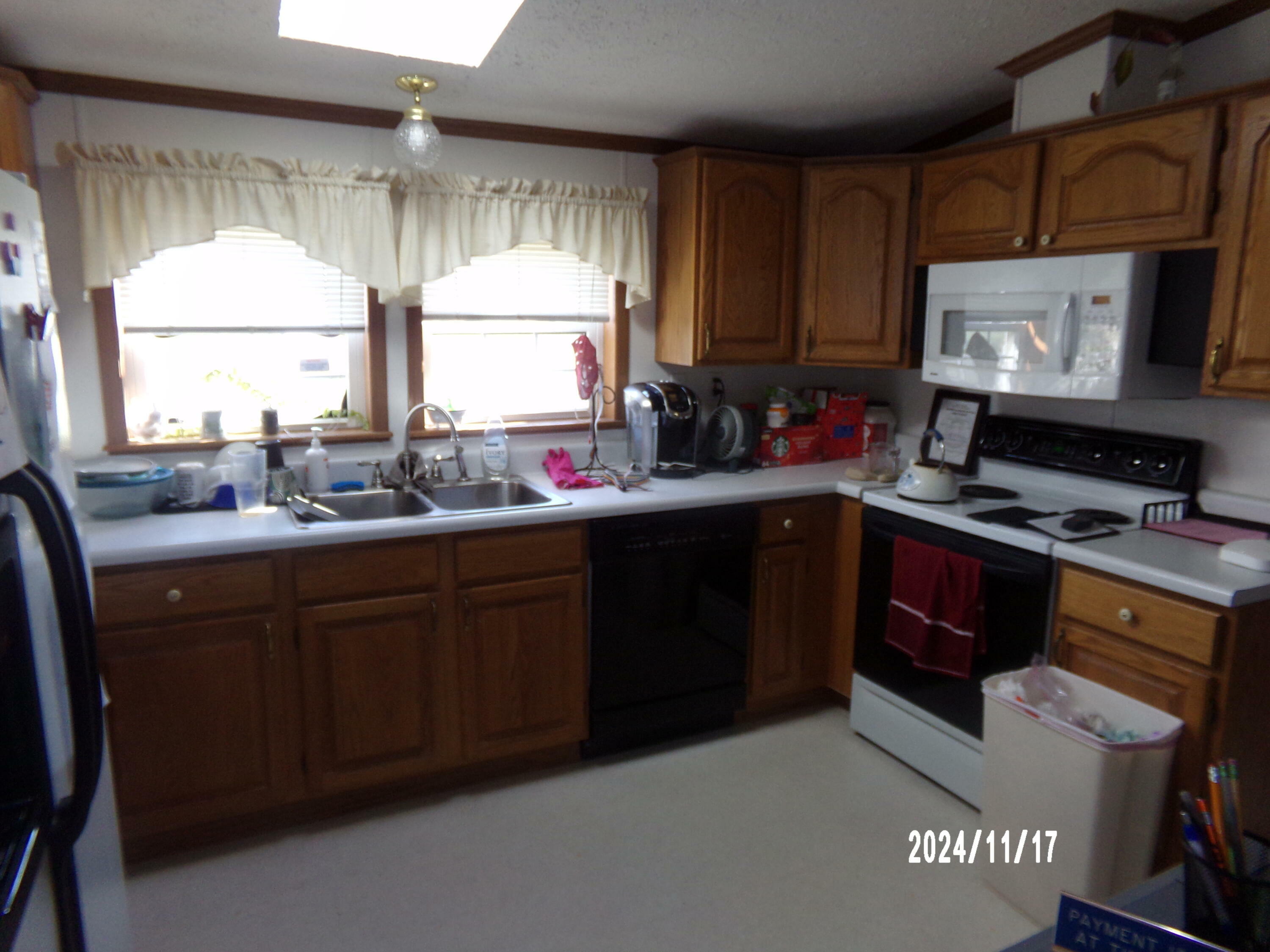 Property Photo: 734 Maplewood Ave WV 24901