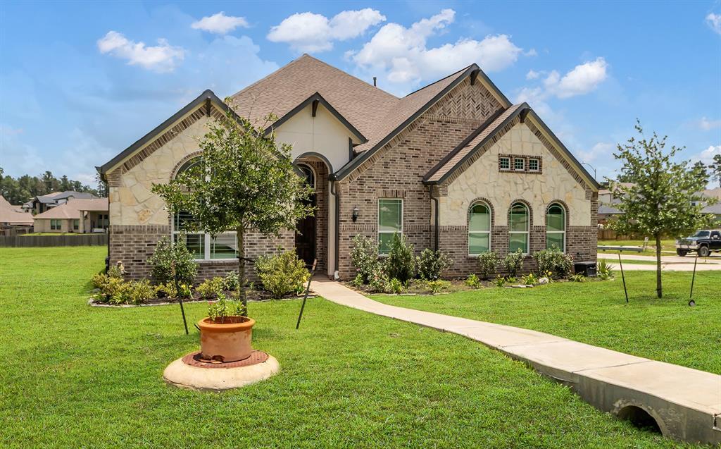 Property Photo: 40902 Welbey Court TX 77354