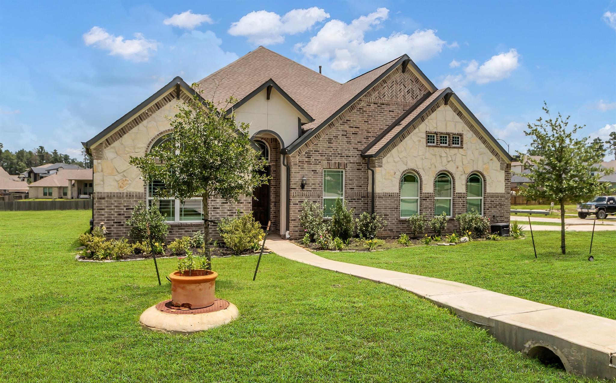 Property Photo:  40902 Welbey Court  TX 77354 
