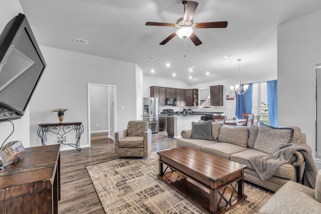 Property Photo:  163 Emery Oak Way  TX 77320 