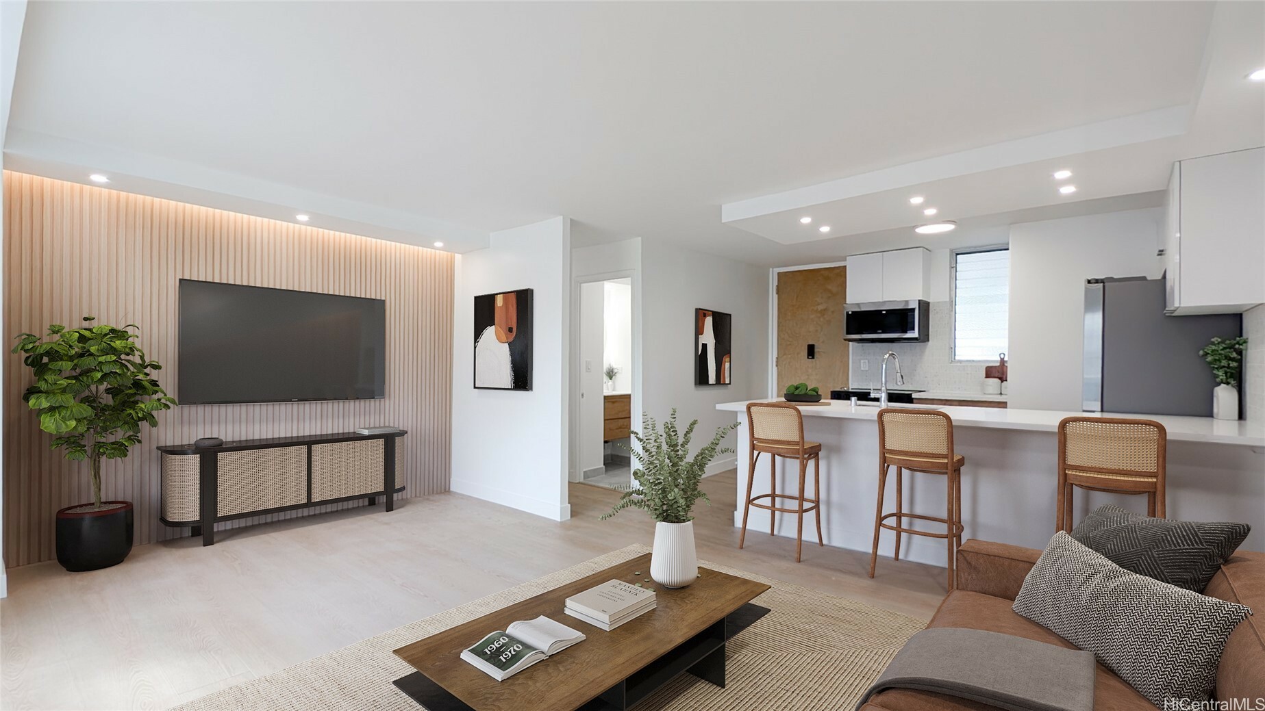 1716 Keeaumoku Street 304  Honolulu HI 96822 photo