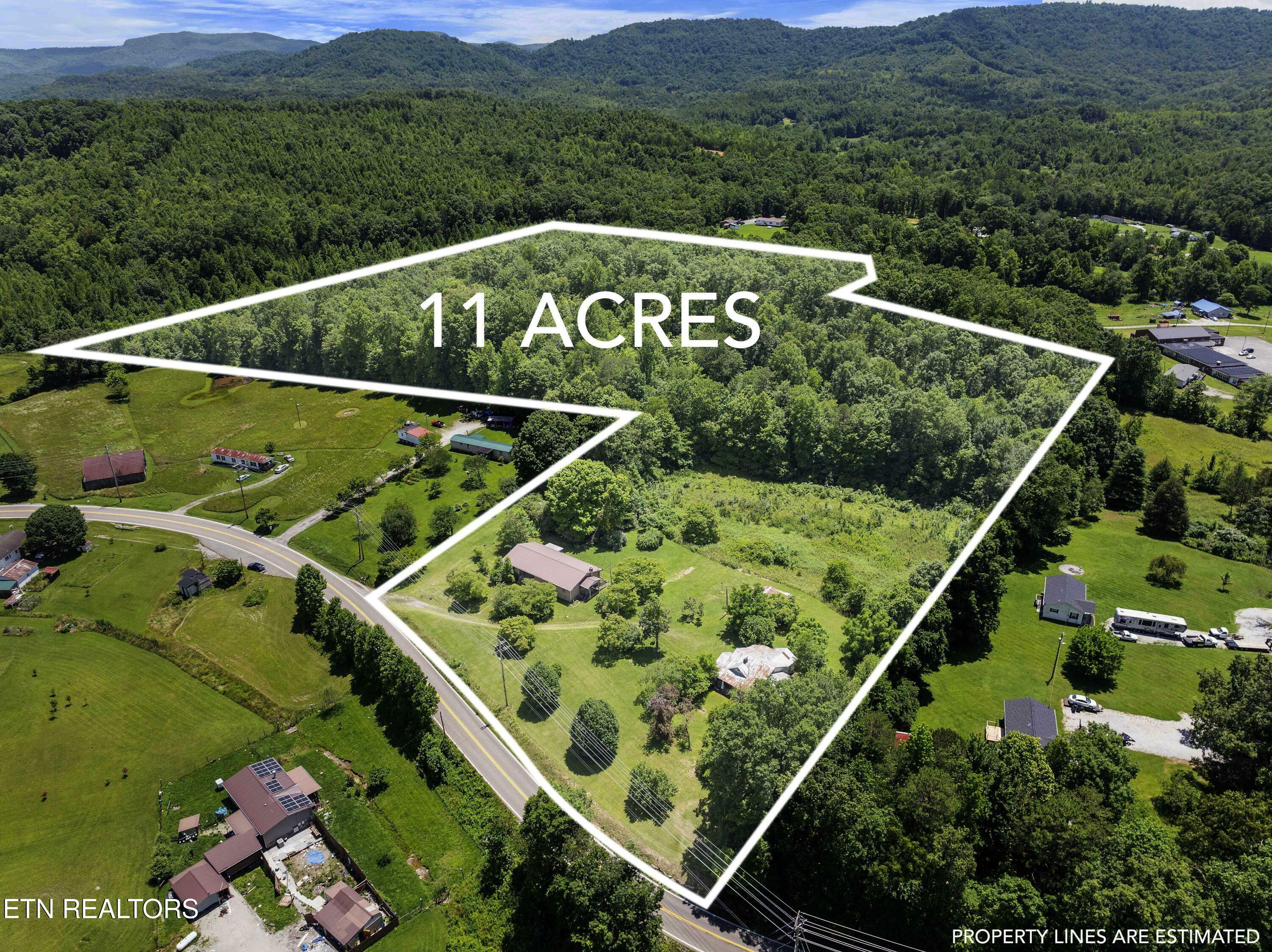 Property Photo: 1584 Hwy 90 TN 37729