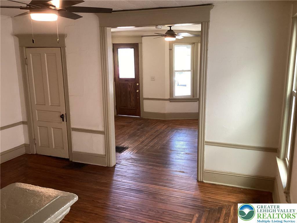 Property Photo:  809 Wood Avenue  PA 18042 
