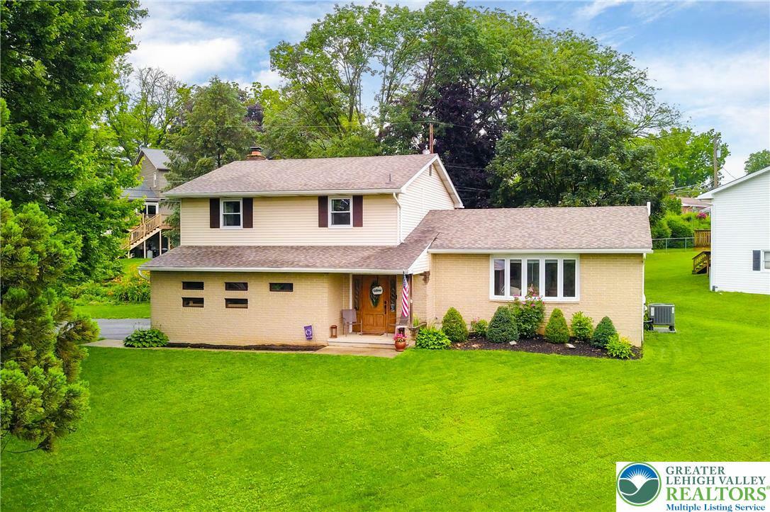 Property Photo: 4195 Angus Place PA 18104