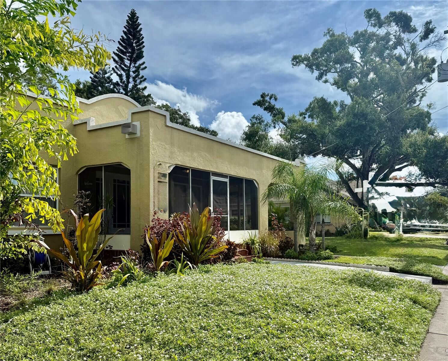 Property Photo:  3611 W Bay To Bay Boulevard  FL 33629 