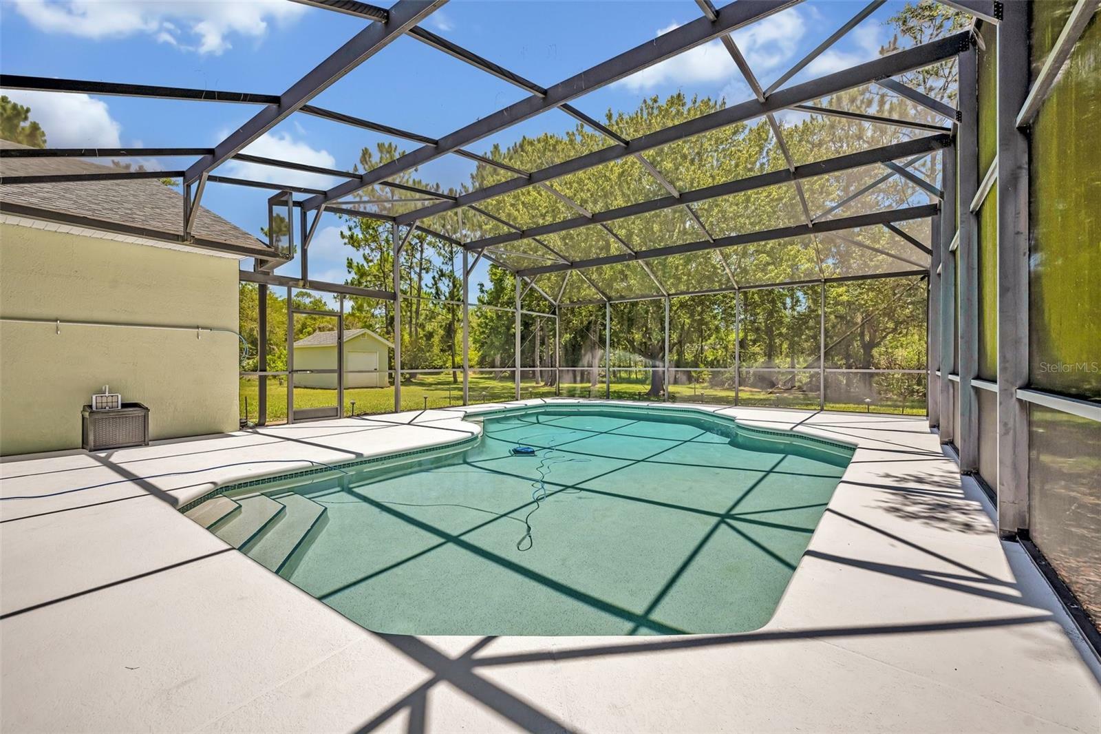 Property Photo: 14128 Bramble Bush Court FL 32832