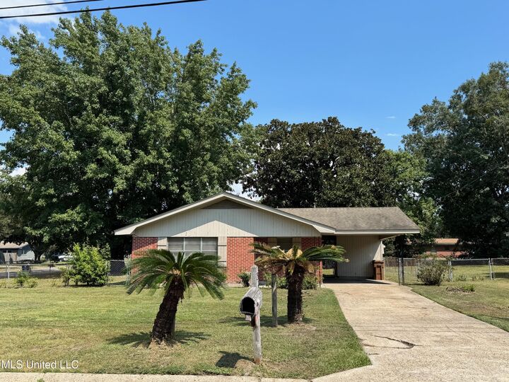 Property Photo:  360 Spratley Avenue  MS 39531 