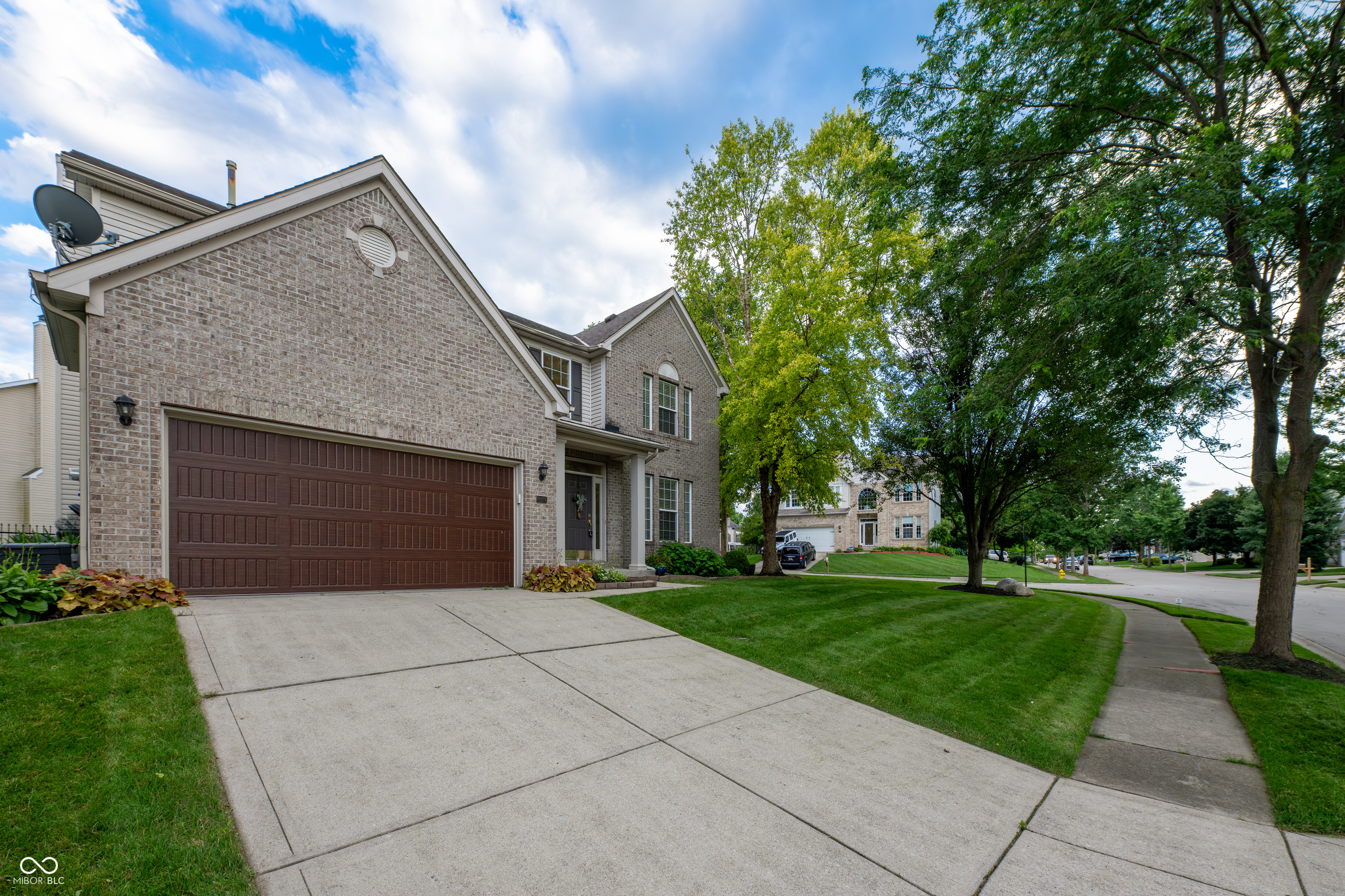 Property Photo: 13271 Aquamarine Drive IN 46033