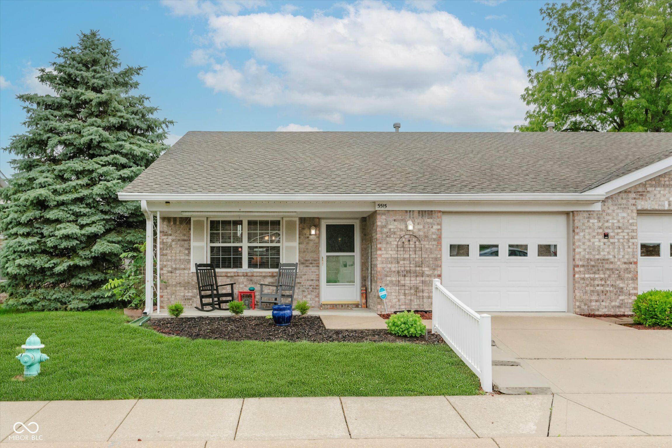 Property Photo: 5515 Gateridge Lane IN 46237