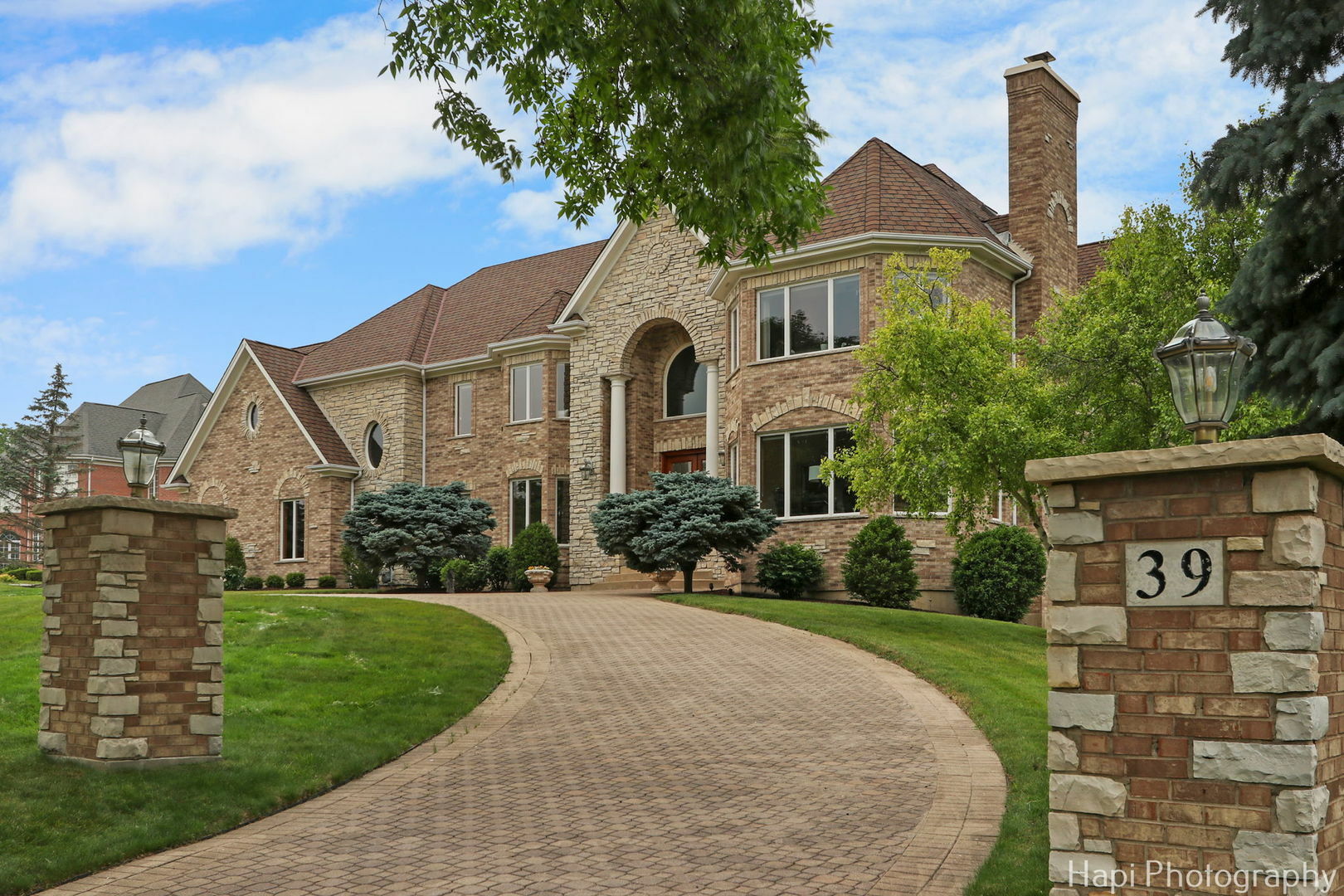 Property Photo:  39 Forest Lane  IL 60010 