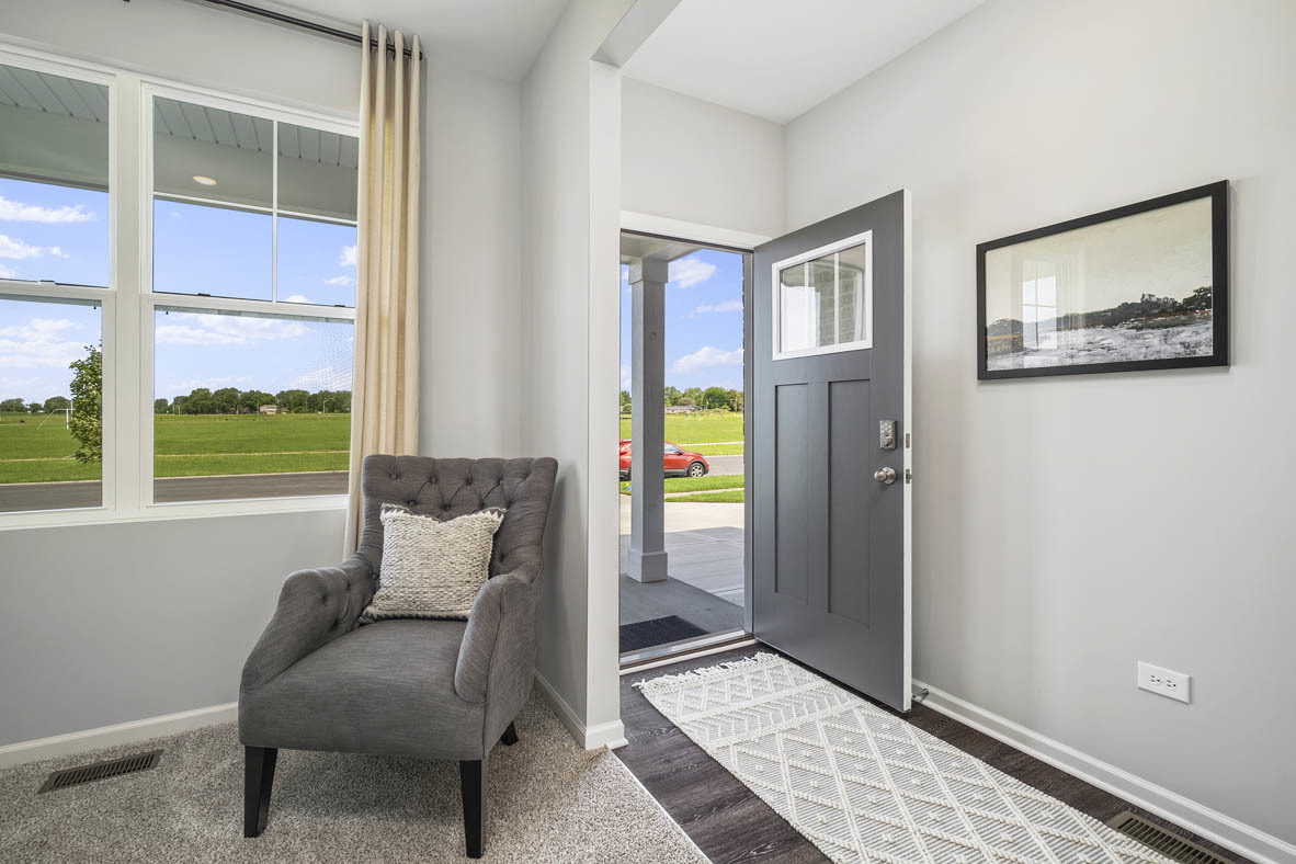 Property Photo:  1283 Tiger Lily Drive  IL 60103 