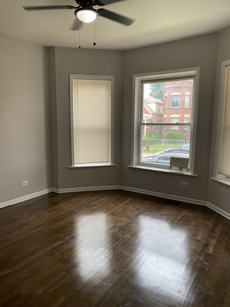 Property Photo: 7425 S Princeton Avenue 1 IL 60621