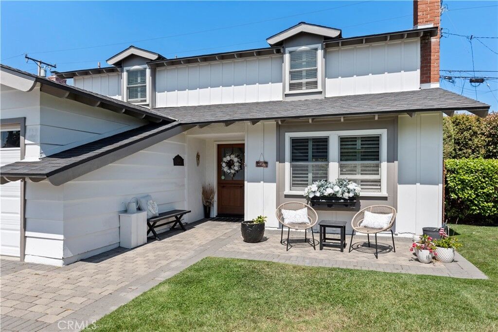 Property Photo: 414 Faye Lane CA 90277
