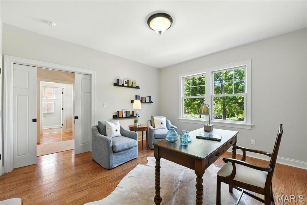 Property Photo: 426 Central Place MO 63122