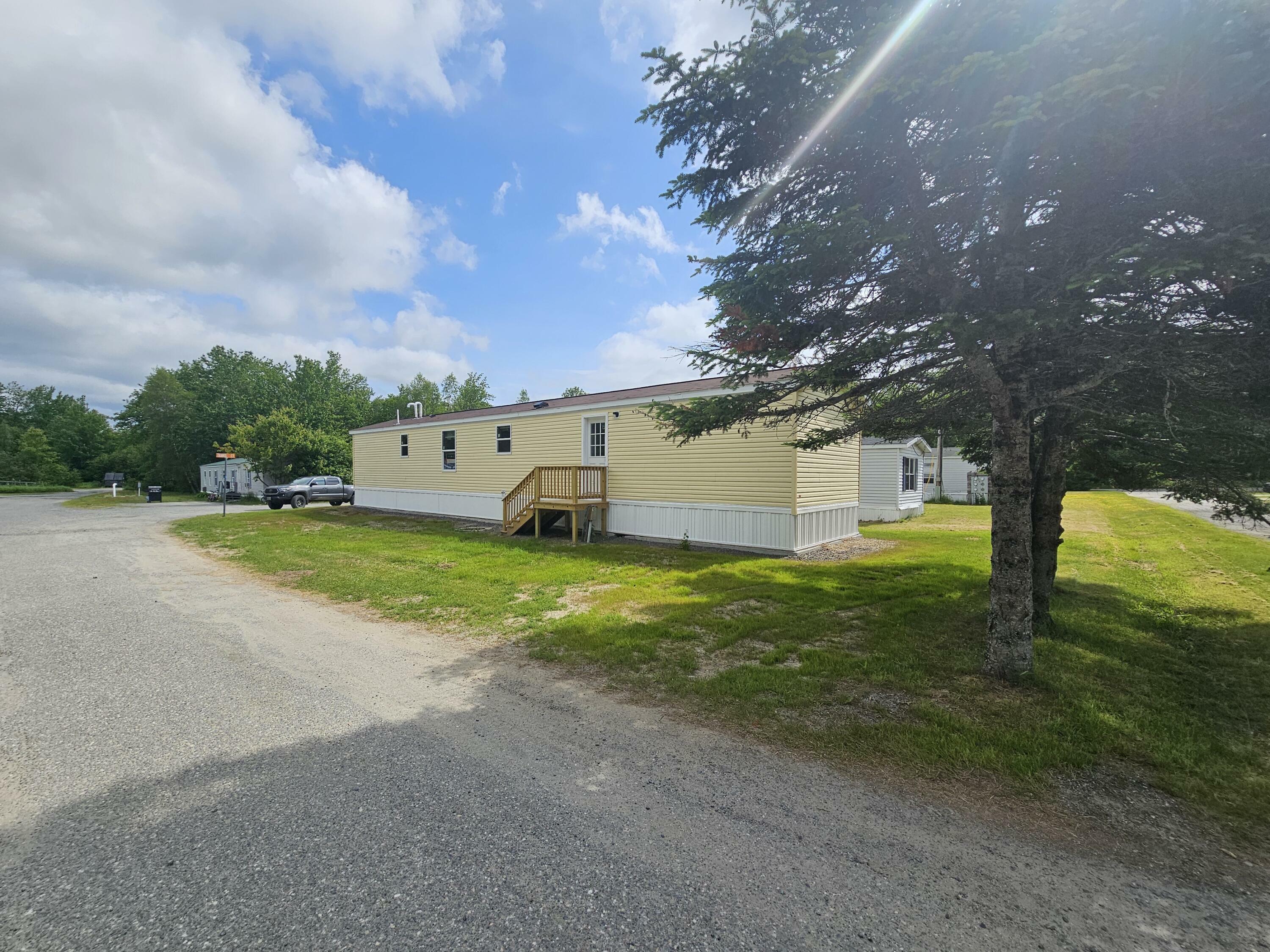 Property Photo: 38 Travis Court ME 04605
