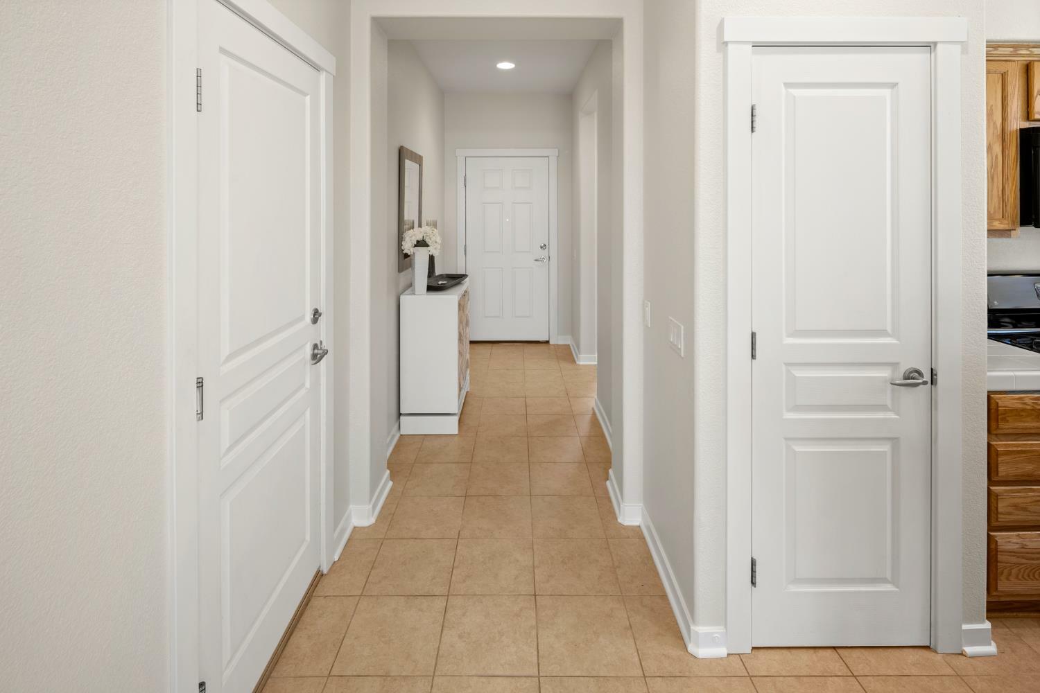 Property Photo: 102 Azeo Court CA 95648