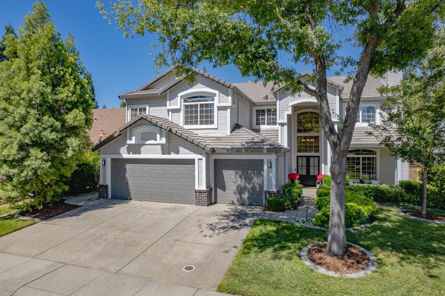 Property Photo:  5311 Erickson Drive  CA 95746 