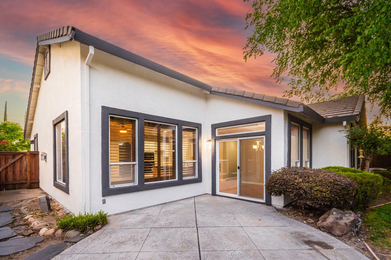 Property Photo: 1076 Callander Way CA 95630
