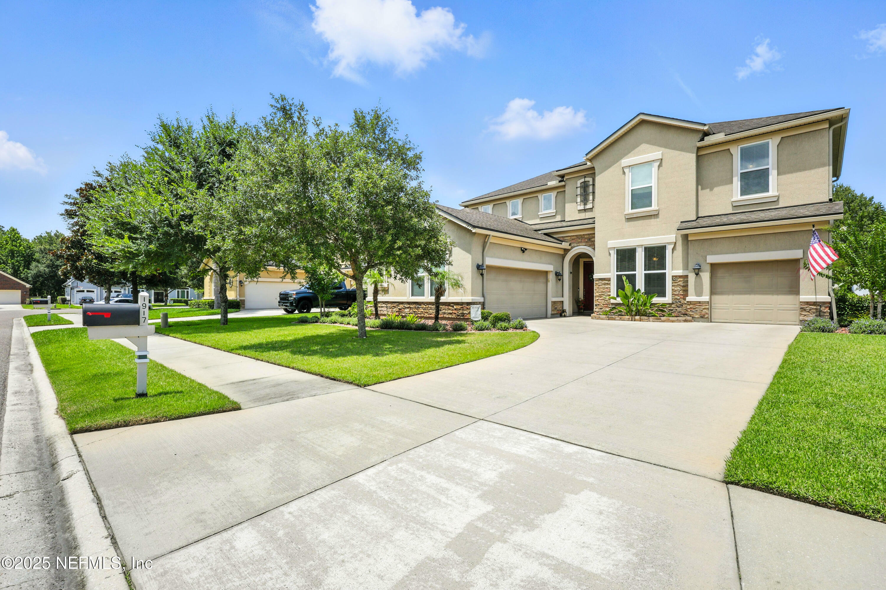 Property Photo: 1917 Salt Creek Drive FL 32003