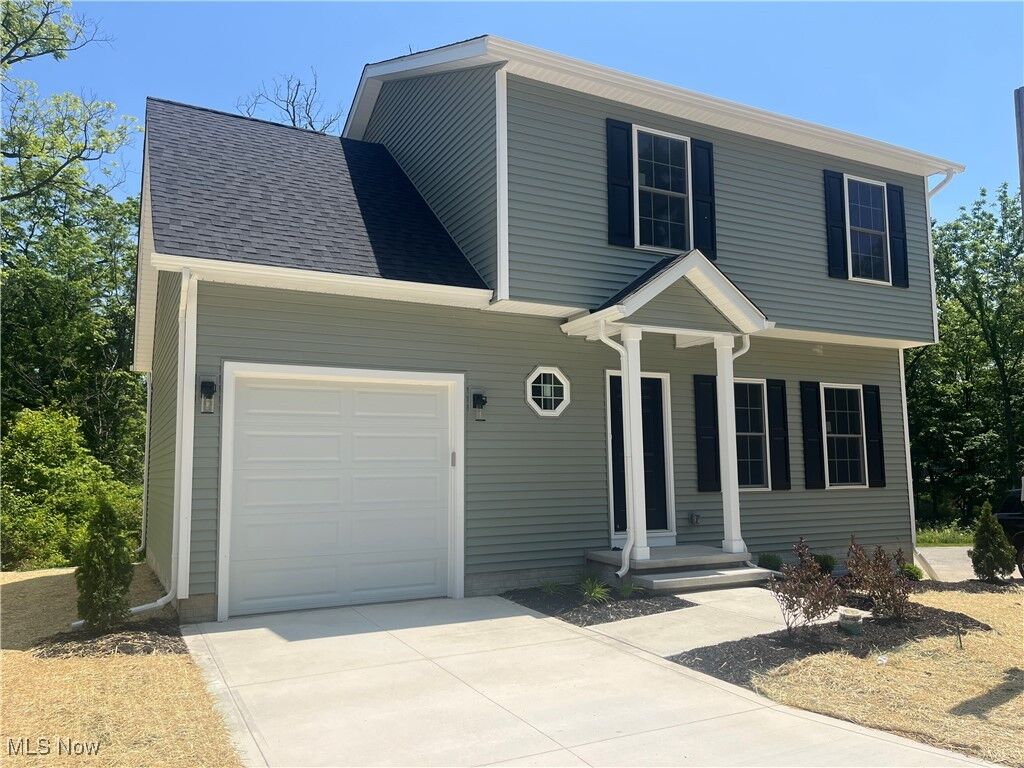 Property Photo: 5025 Lakeview Drive OH 44060