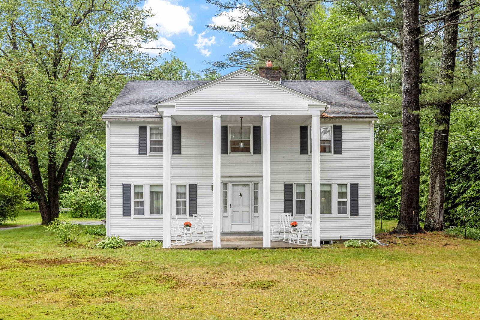 Property Photo:  49 New Chester Road  NH 03243 