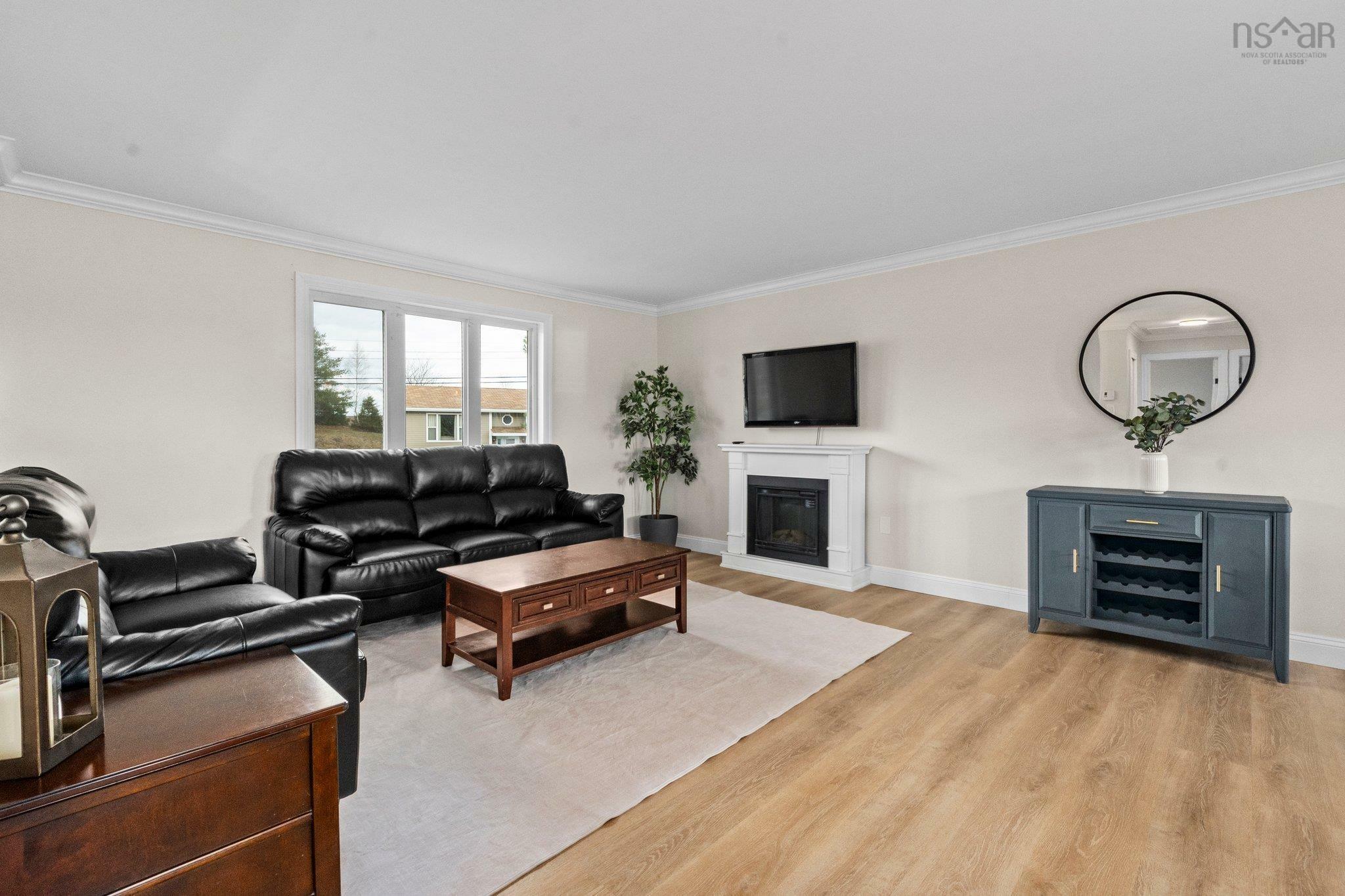 Property Photo: 70 Inglewood Crescent NS B2W 5W3