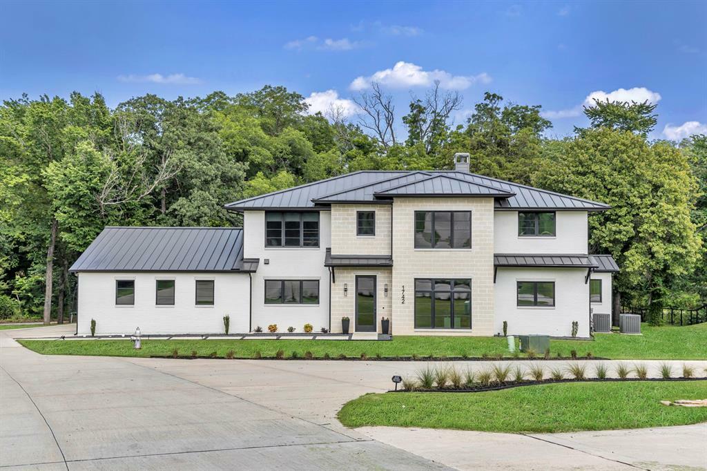 Property Photo: 1742 Magner Way TX 76262