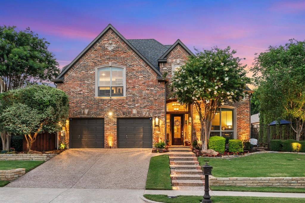 Property Photo: 48 Clear Pond Drive TX 75034