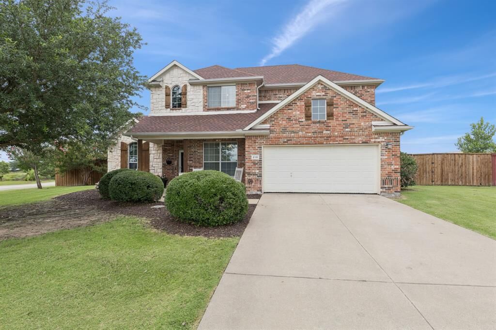 Property Photo:  210 Packer Drive  TX 75189 