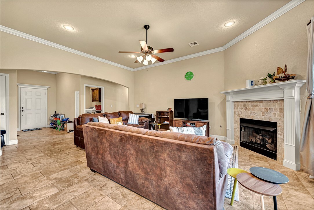 Property Photo: 4300 Limestone Avenue AR 72712