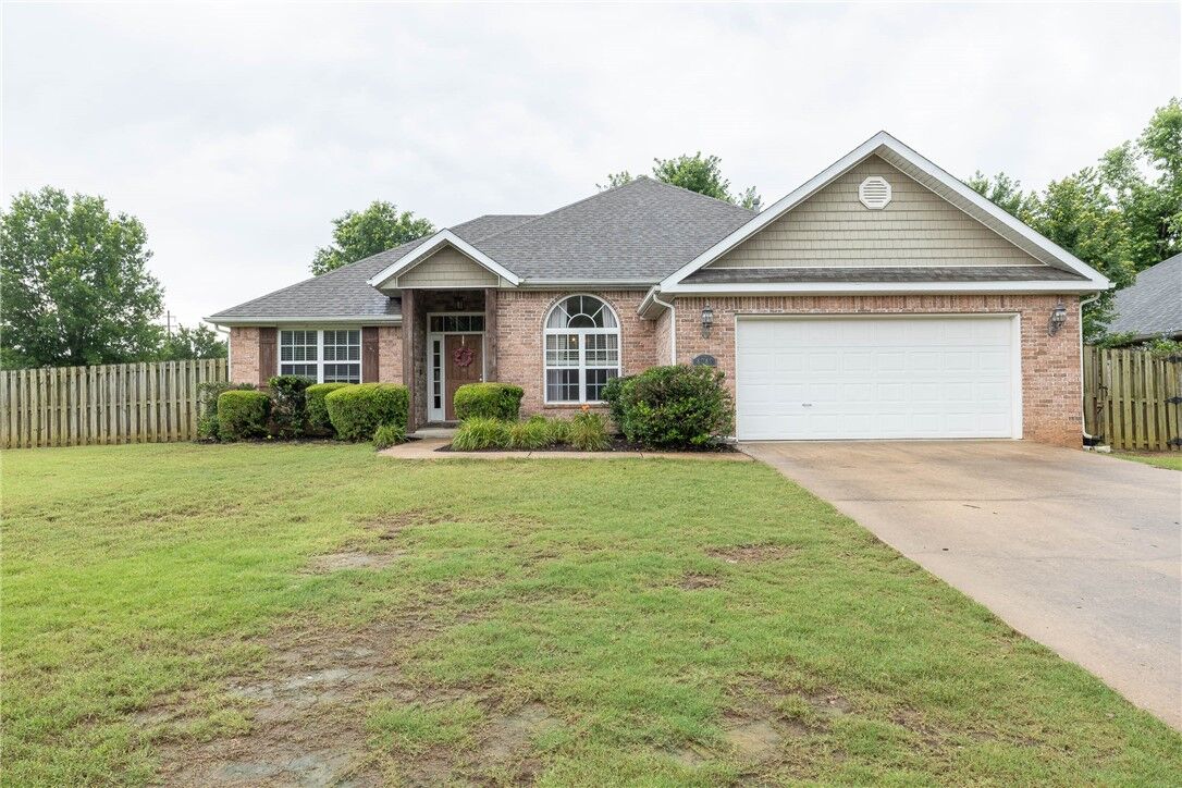 Property Photo: 4949 W Waverly Road AR 72704