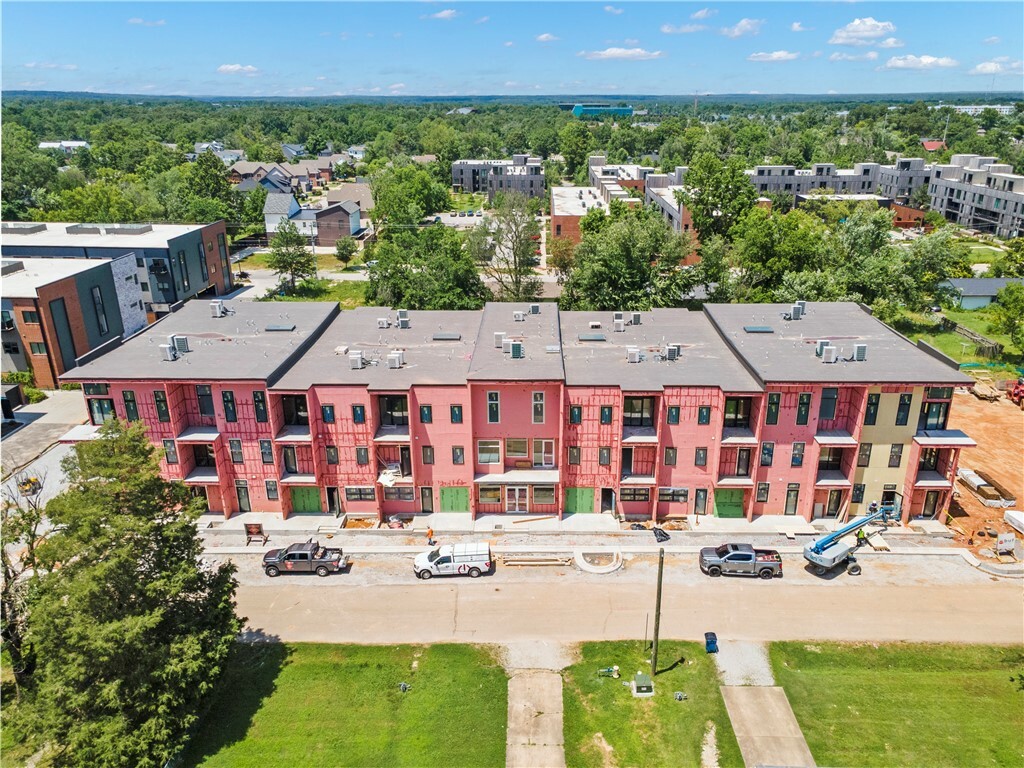 Property Photo: 905 SE 4th Street 203 AR 72712