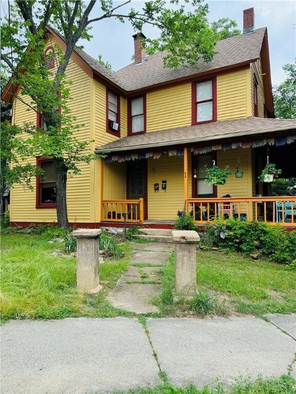 Property Photo: 1 Ridgeway Avenue AR 72632