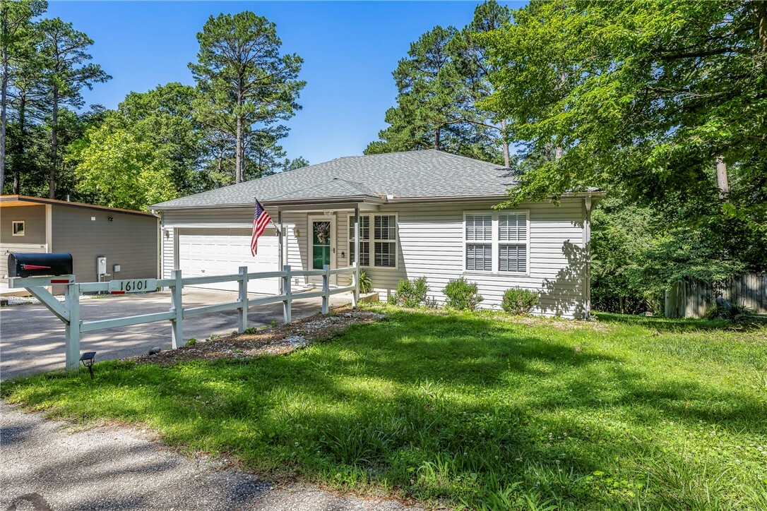 Property Photo: 16101 Hickory Drive AR 72756