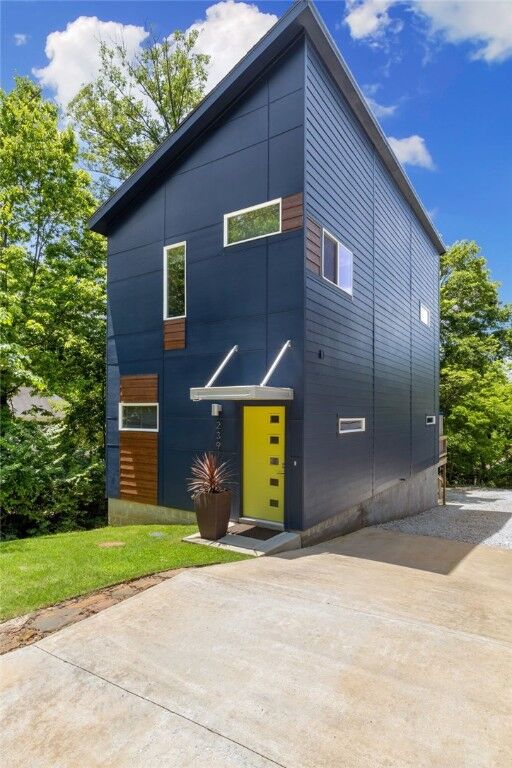 Property Photo:  239 N Fletcher Avenue  AR 72701 