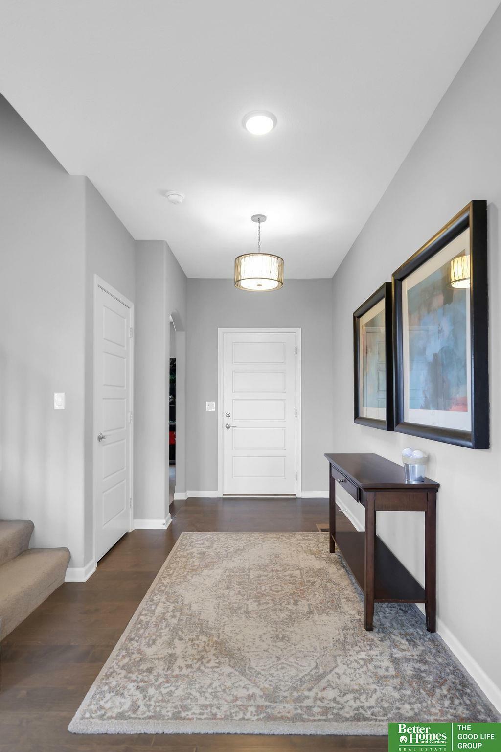Property Photo: 7930 Maxine Drive NE 68516