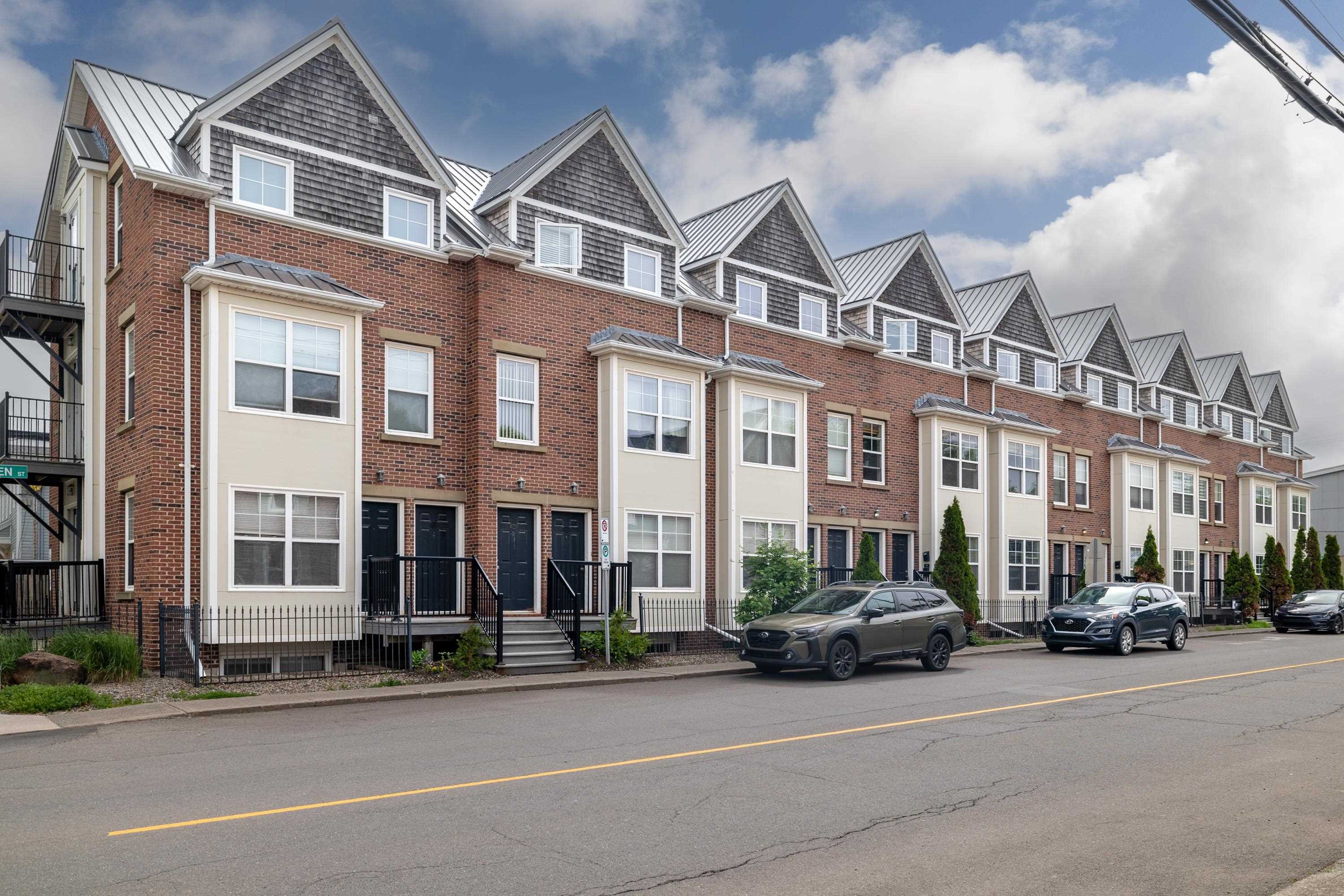 Property Photo: 328 A Queen Street PE C1A 4C3