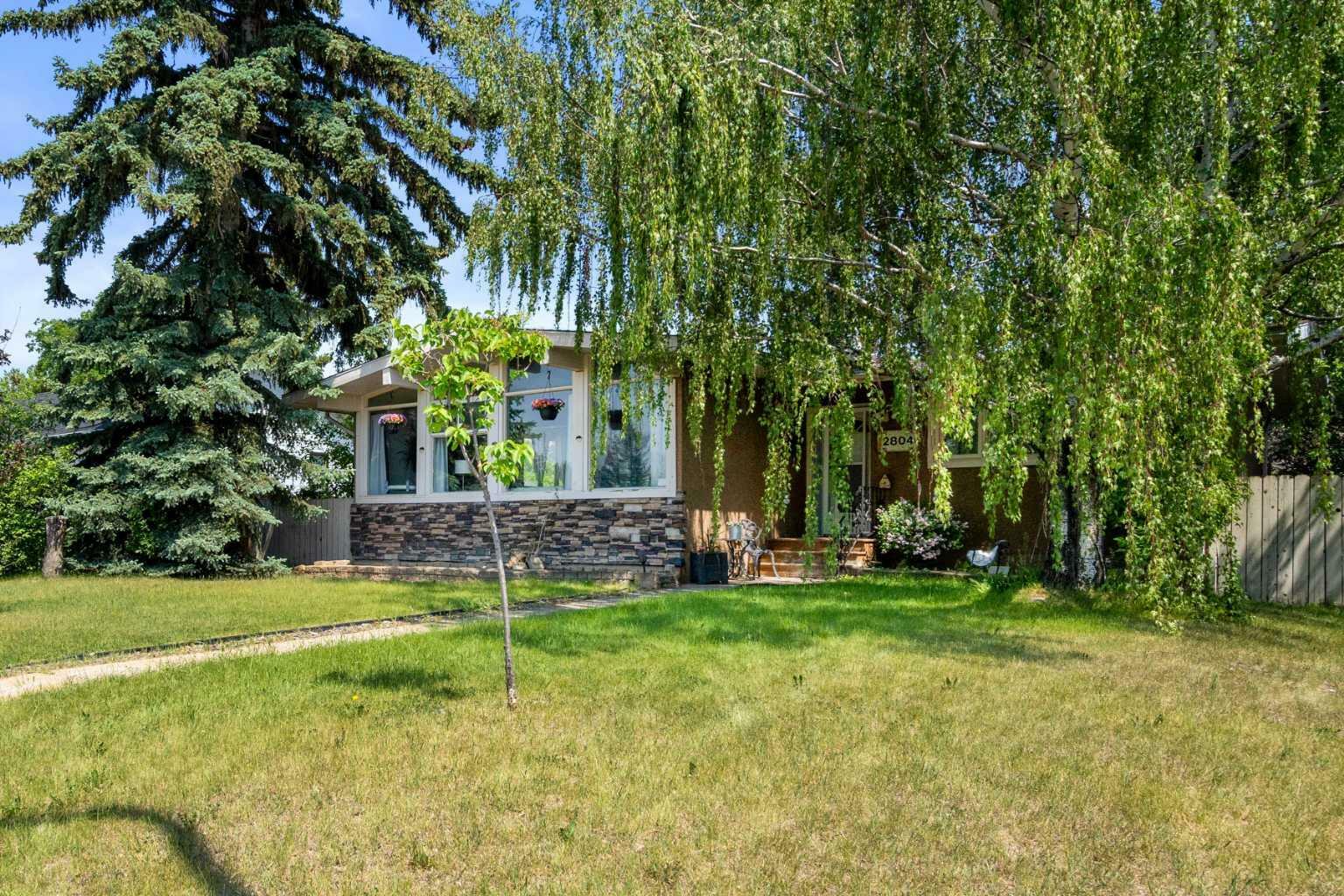 Property Photo: 2804 45 Street SW AB T3E 3T4