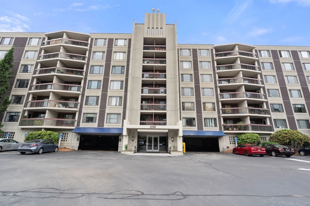 Property Photo: 1550 Worcester 422 MA 01702
