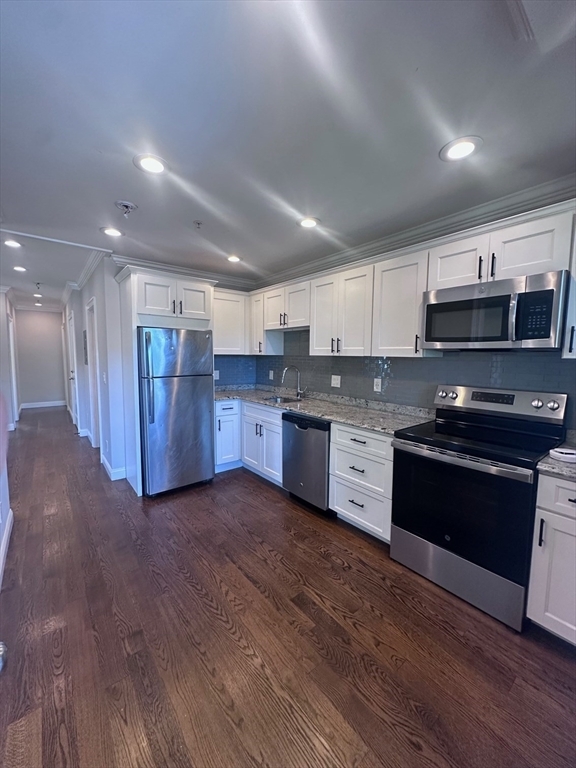Property Photo:  39 W Walnut Park 2  MA 02119 